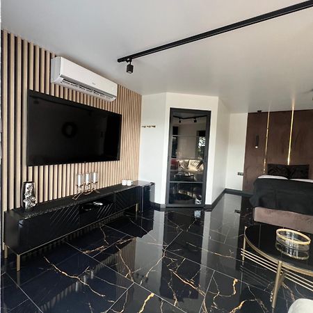 "Apollo" - Domki, Apartamenty I Pokoje Z Klimatyzacja Krynica Morska Exterior photo