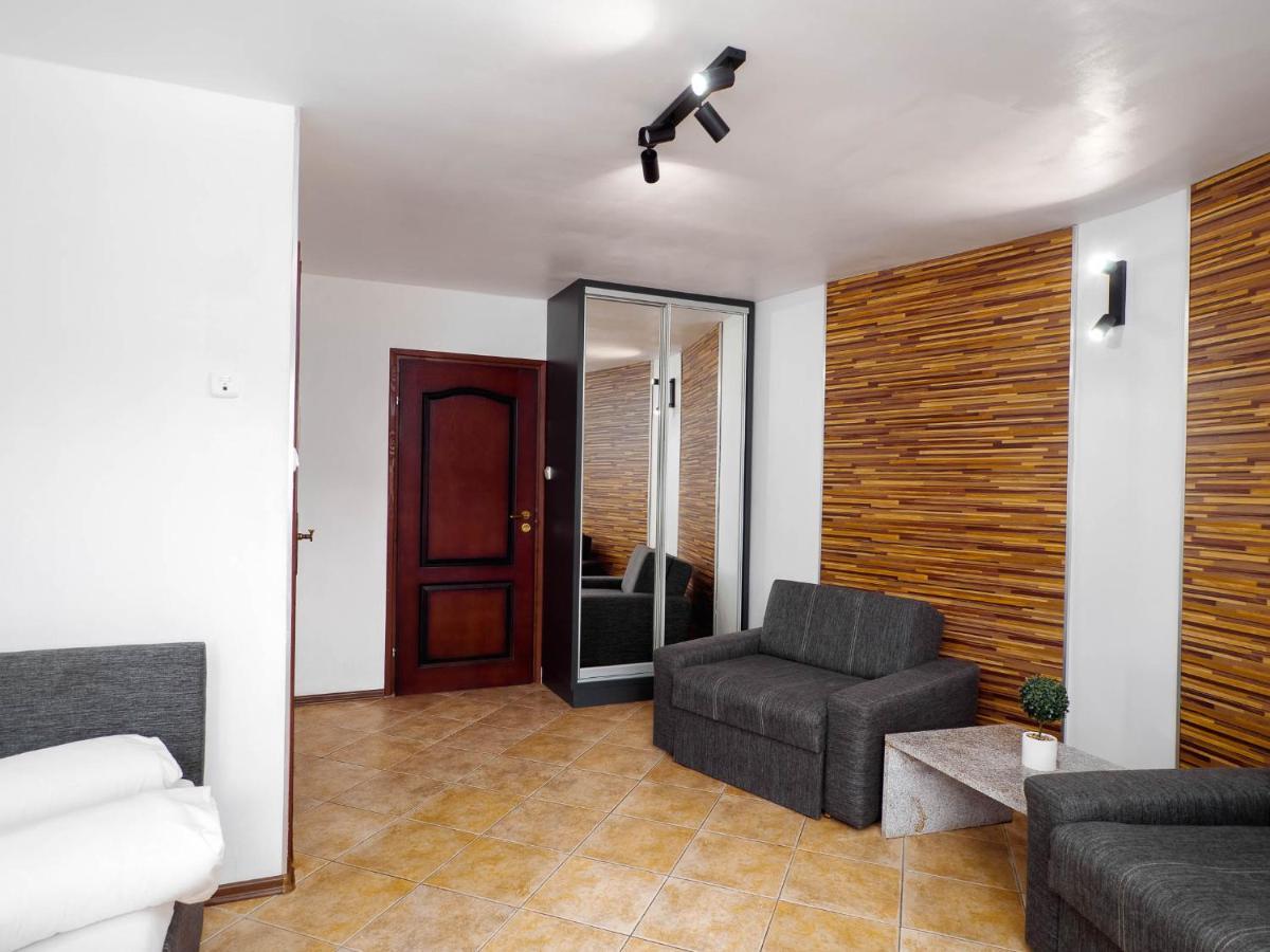 "Apollo" - Domki, Apartamenty I Pokoje Z Klimatyzacja Krynica Morska Exterior photo