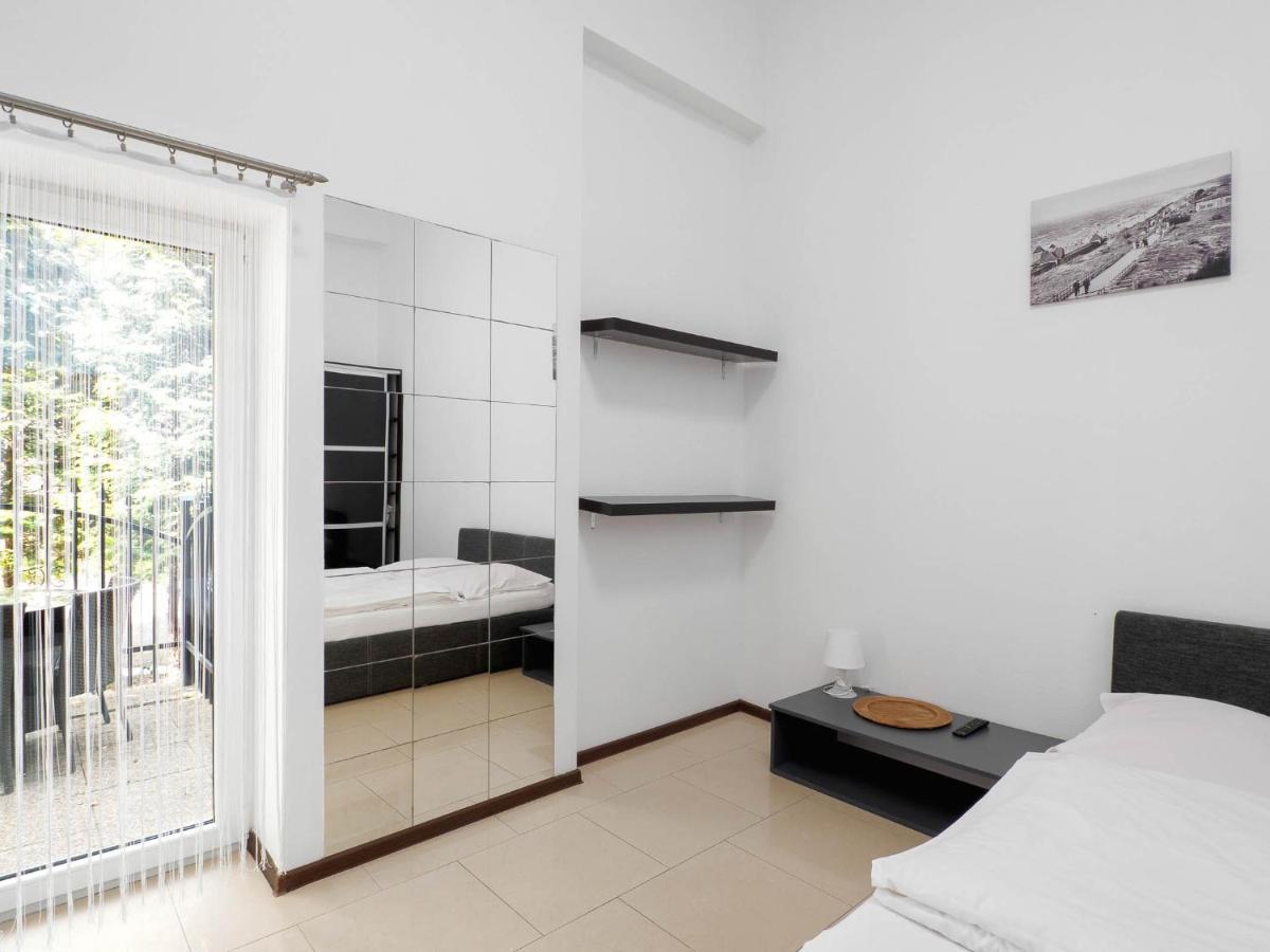 "Apollo" - Domki, Apartamenty I Pokoje Z Klimatyzacja Krynica Morska Exterior photo