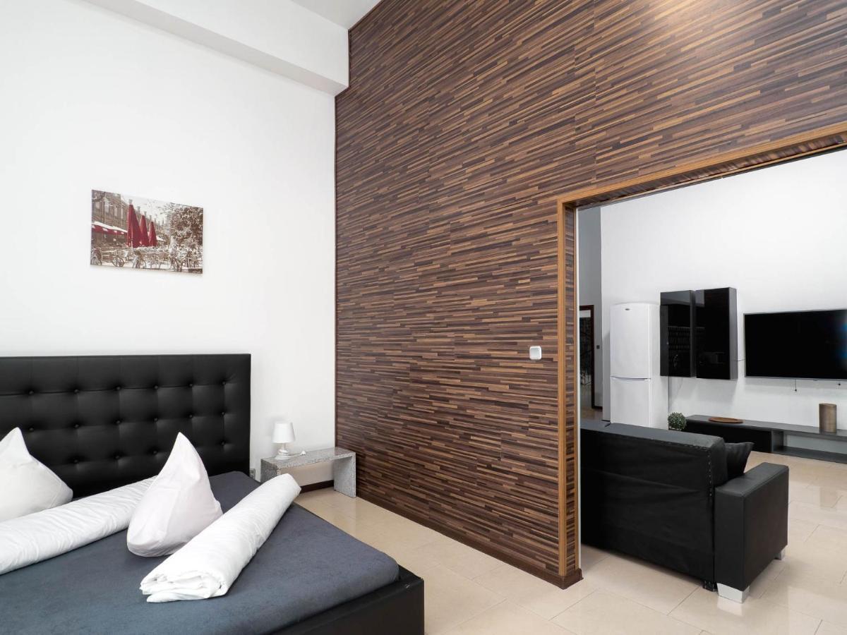 "Apollo" - Domki, Apartamenty I Pokoje Z Klimatyzacja Krynica Morska Exterior photo