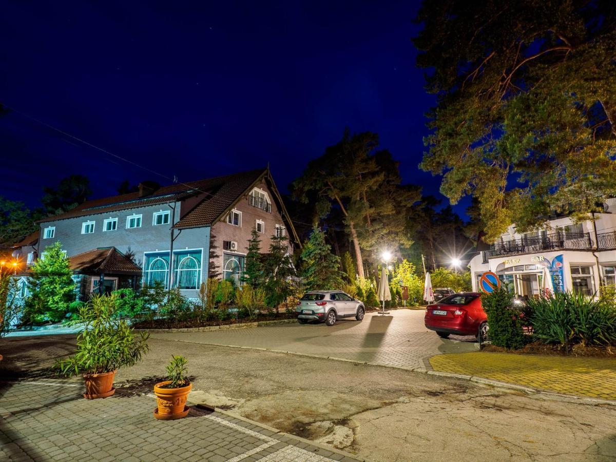 "Apollo" - Domki, Apartamenty I Pokoje Z Klimatyzacja Krynica Morska Exterior photo